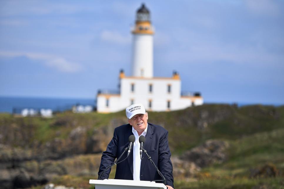 donald-trump-turnberry-reopening-2016.jpg