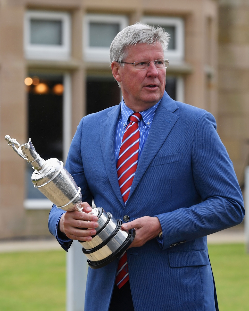 martin-slumbers-claret-jug-troon-monday--2016.jpg