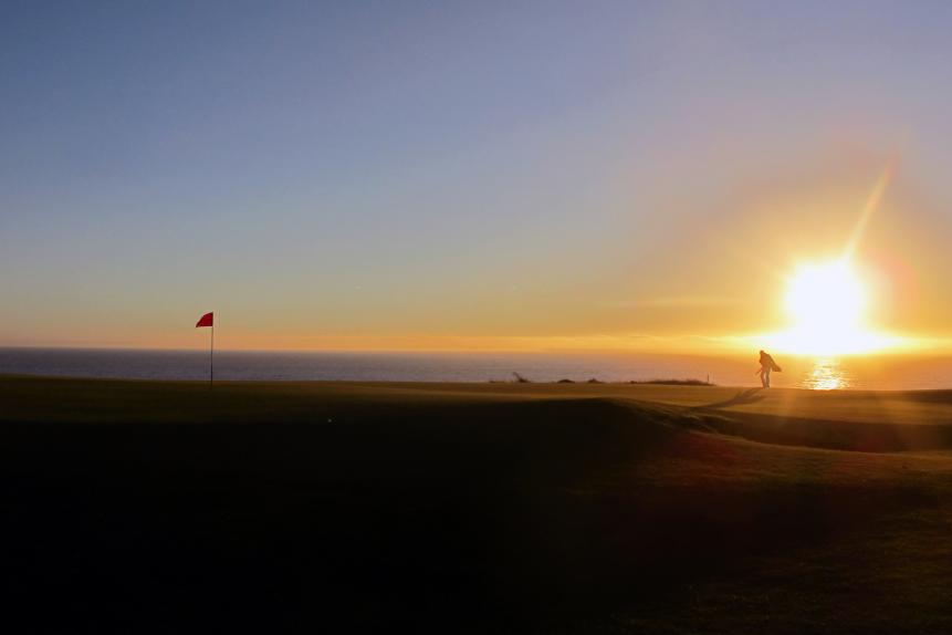 Bandon offers a replay rate: your second round during any given day is half-price. If you play two rounds in a day, the third round will be free. And Bandon will pay you $100 if you play a fourth round in one day.