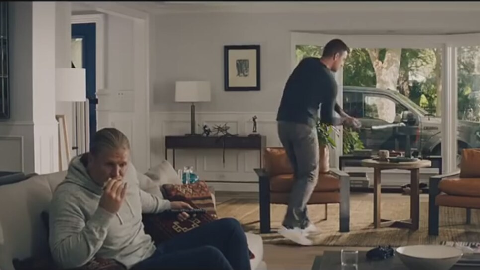 160913-aaron-rodgers-commercial2.png