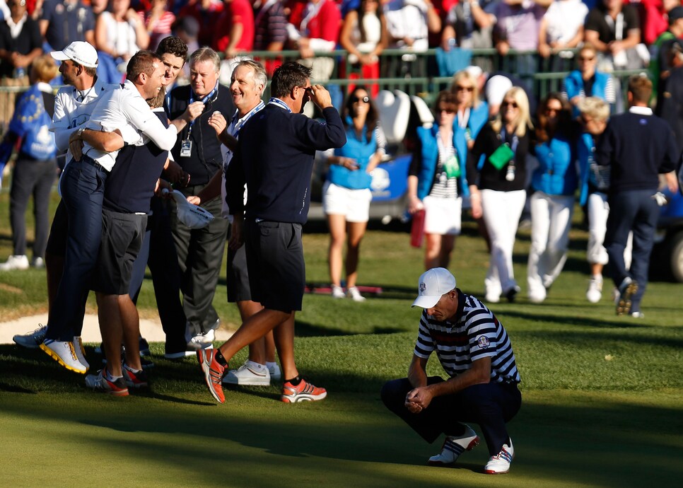 jim-furyk-ryder-cup-sunday-singles-dejection-2012-medinah.jpg