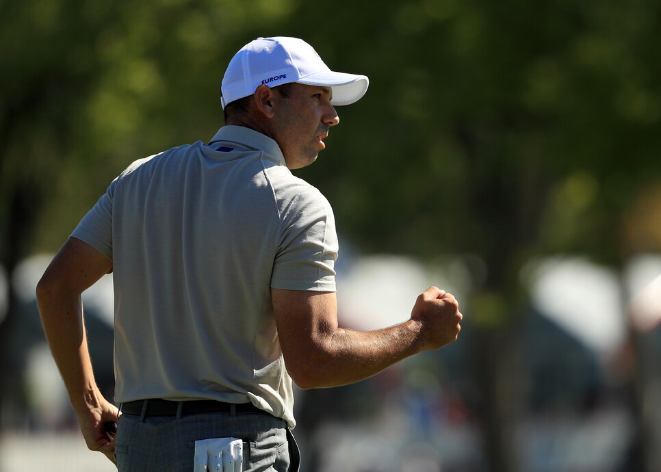 sergio.fist.rydercup.jpg