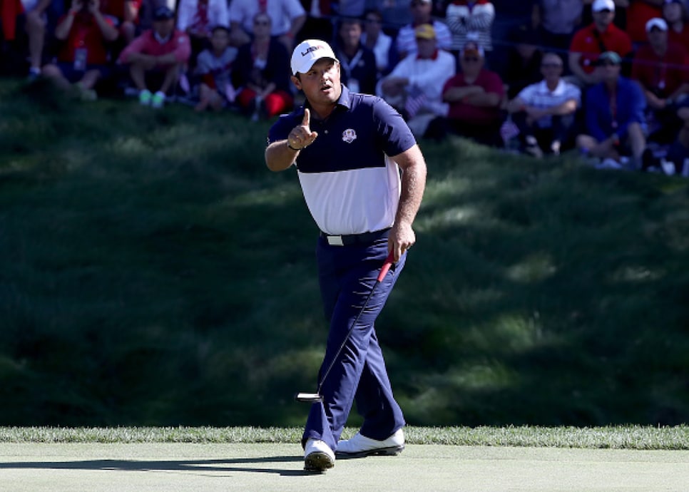 161002-patrick-reed-finger2.png