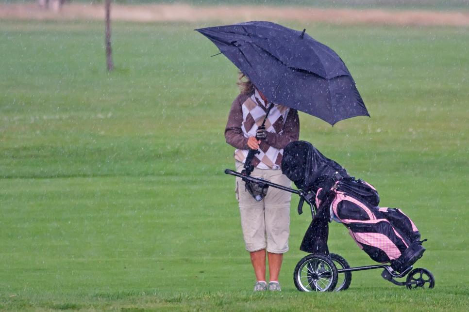 golf-storm.jpg