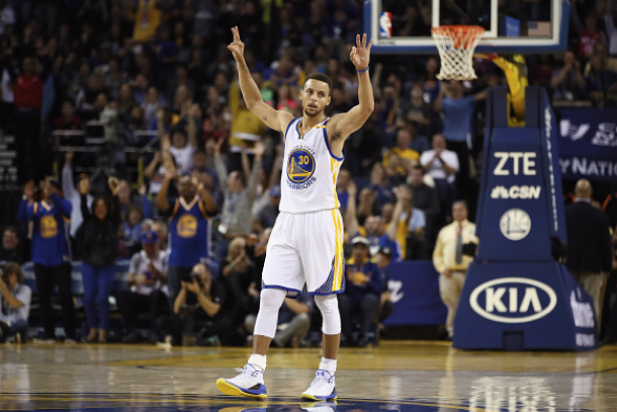 Warriors' Steph Curry shatters record for most made 3-pointers in