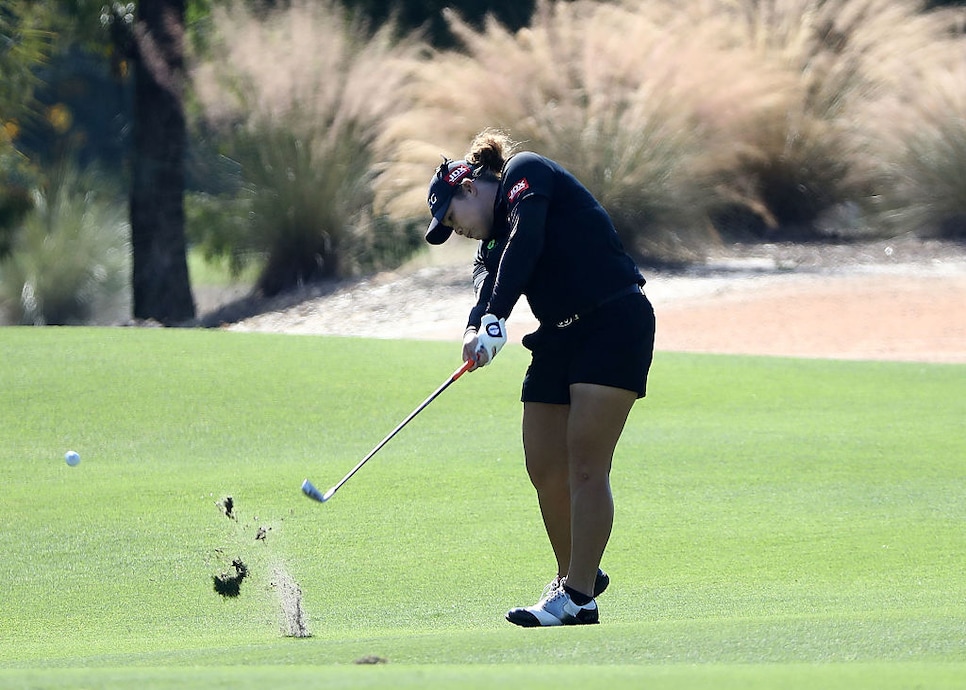 jutanugarn.iron.globe.jpg