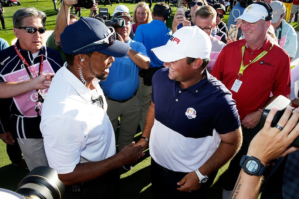 161128-tiger-woods-patrick-reed.jpg