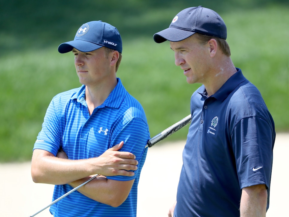 Jordan-Spieth-Peyton-Manning.jpg