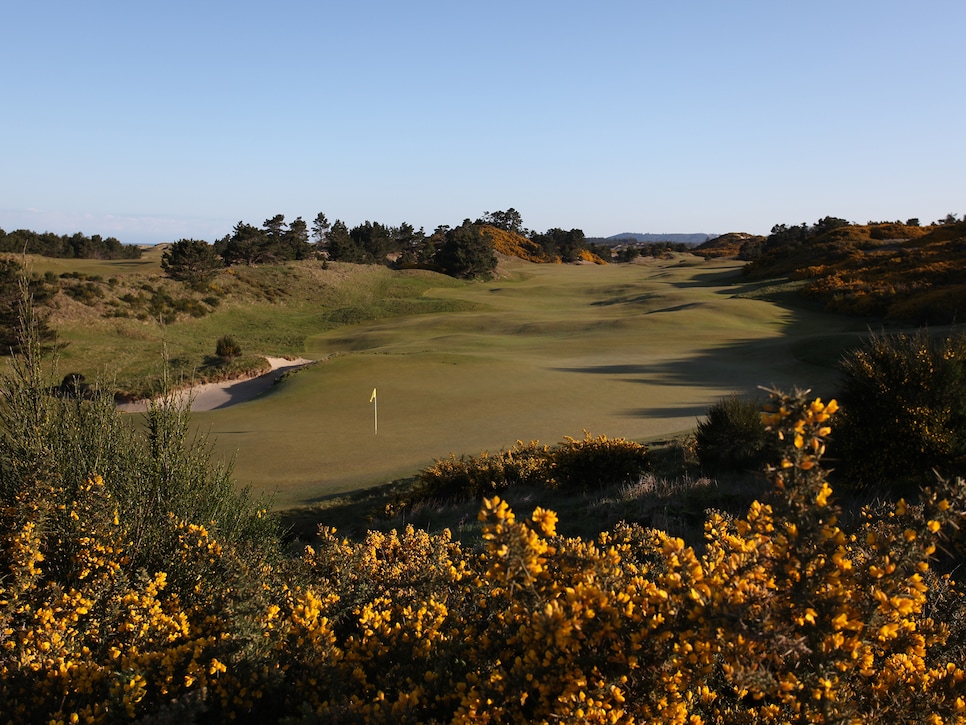 2017-18-Bandon-Dunes-Golf-Resort-Pacific-Dunes-course-hole-18.jpg