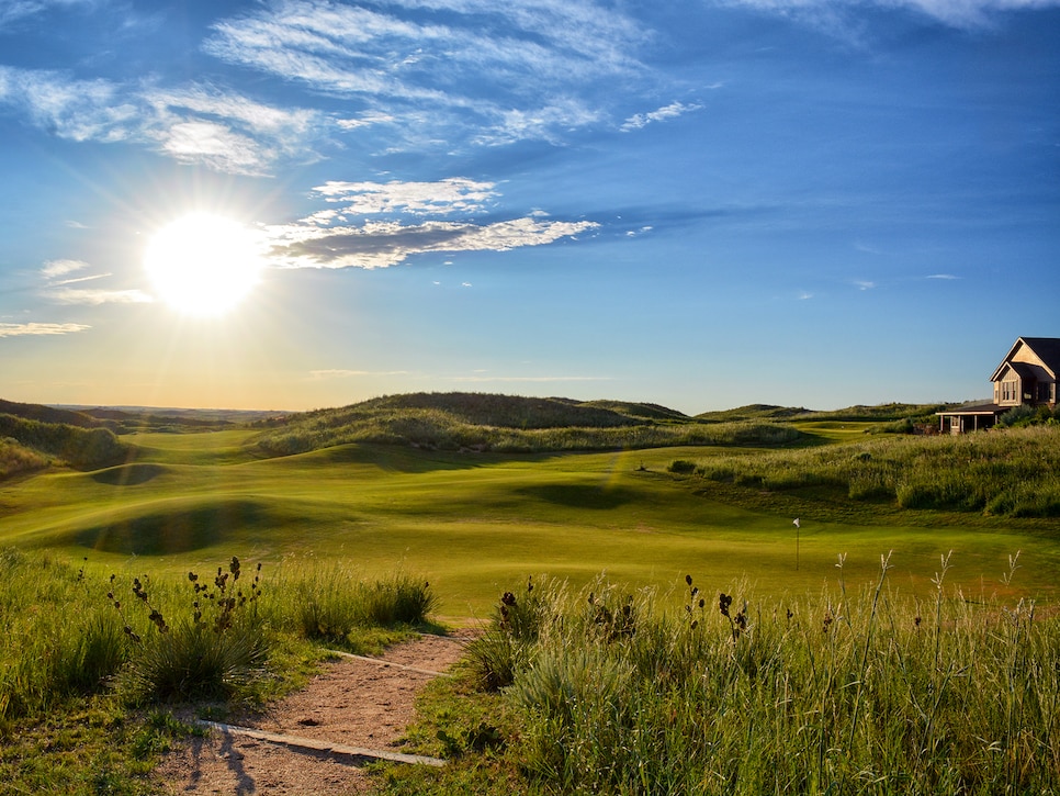 2017-50-Ballyneal-Golf-and-Hunt-Club-Hole-9.jpg