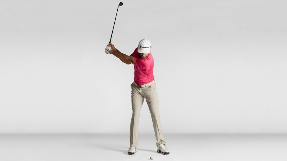 Dustin-Johnson-2-approach-shots-backswing.jpg