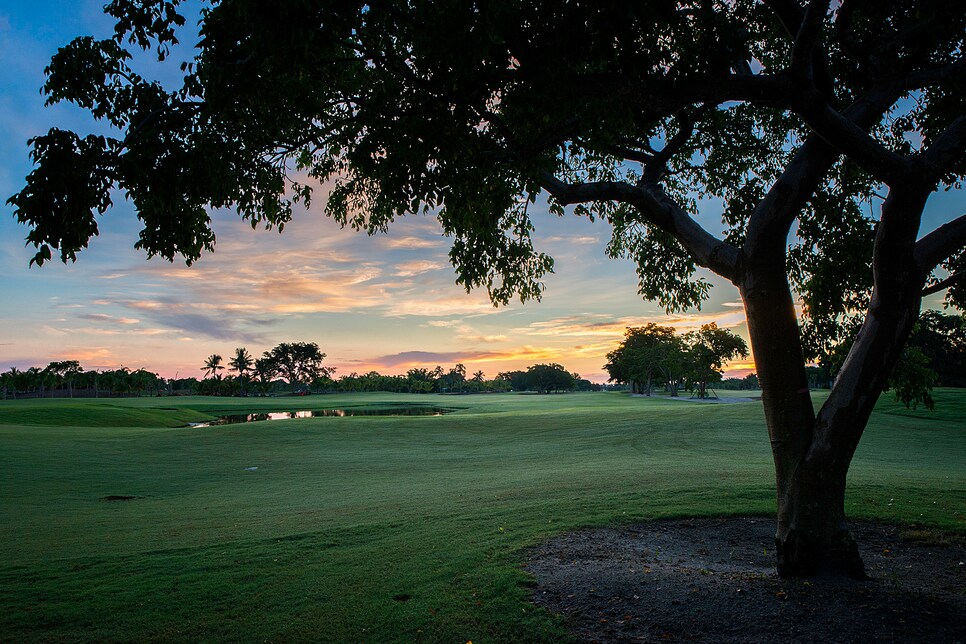 Behind-18-Naples-Beach-Hotel-&-GC.jpg