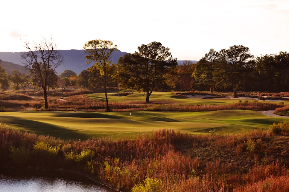 Sweetens-Cove-4th-green-5th-fairway-Rob-Collins.jpg