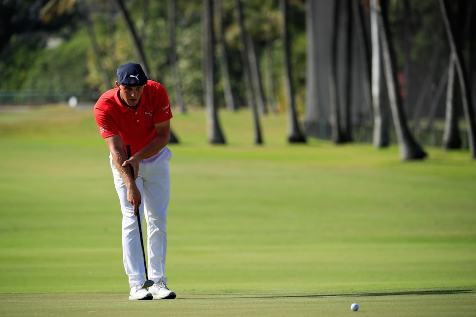 bryson-dechambeau-careerbuilder-challenge-front-on-putting.jpg