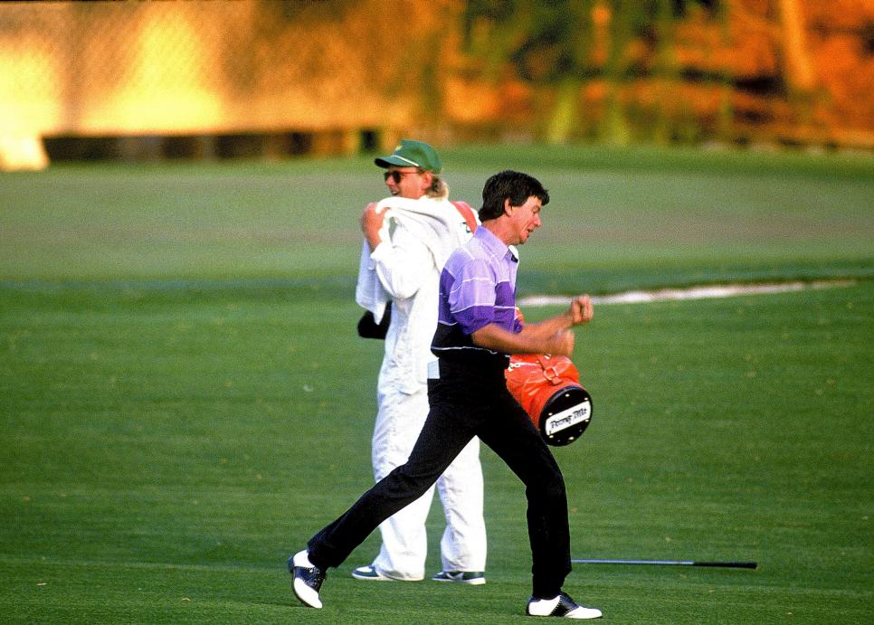 larry-mize-1987-masters-sequence-4.jpg