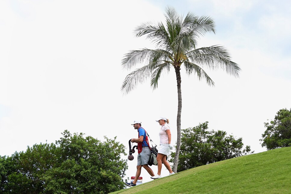 cristie-kerr-lotte-championship-2017-walking-caddie.jpg