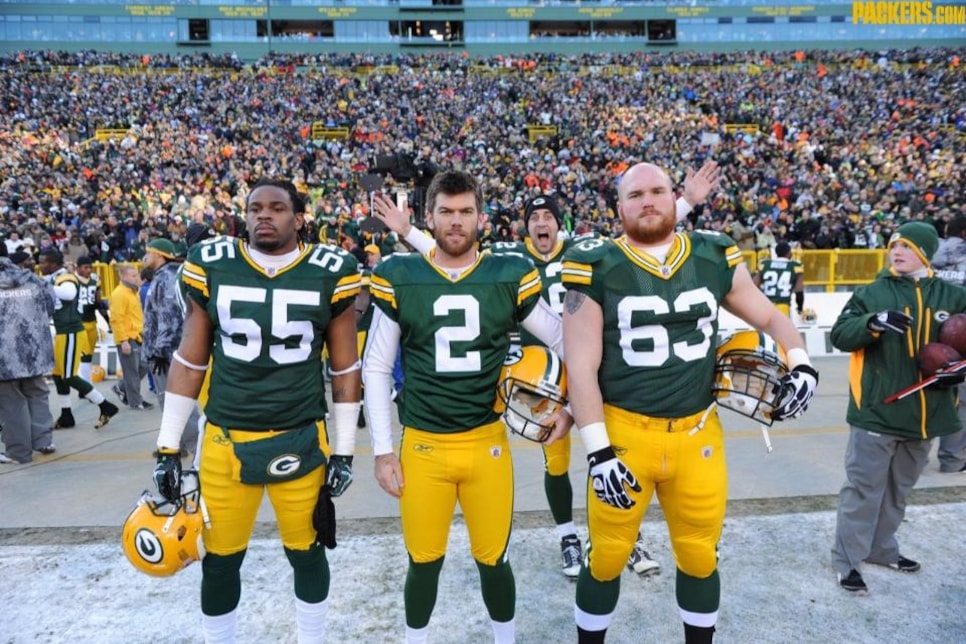 photobomb -- aaron rodgers.jpg