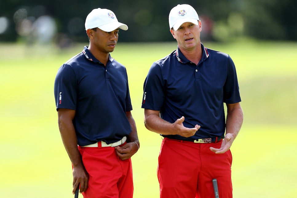 tiger-woods-steve-stricker-ryder-cup-2012.jpg