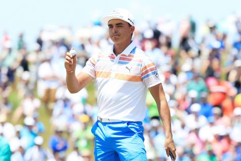 Rickie Fowler matches U.S. Open first-round scoring record, leads by one at Erin Hills