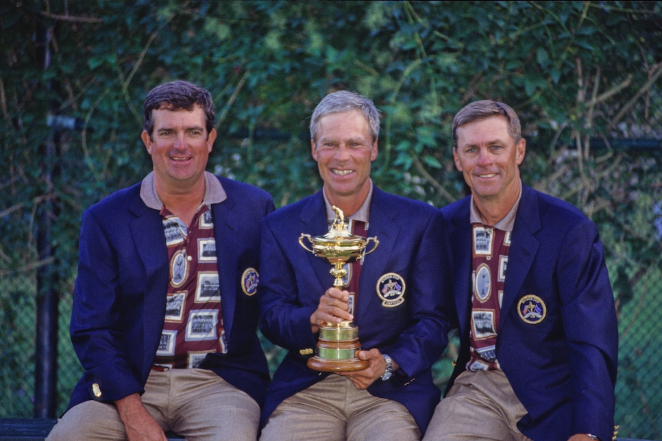 lietzke-crenshaw-rogers-ryder-cup-1999-trophy.jpg