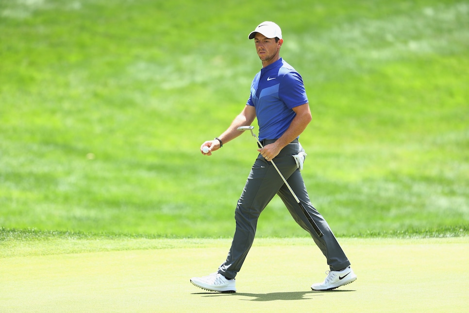 rory-mcilroy-travelers-championship-2017-sunday-putting.jpg