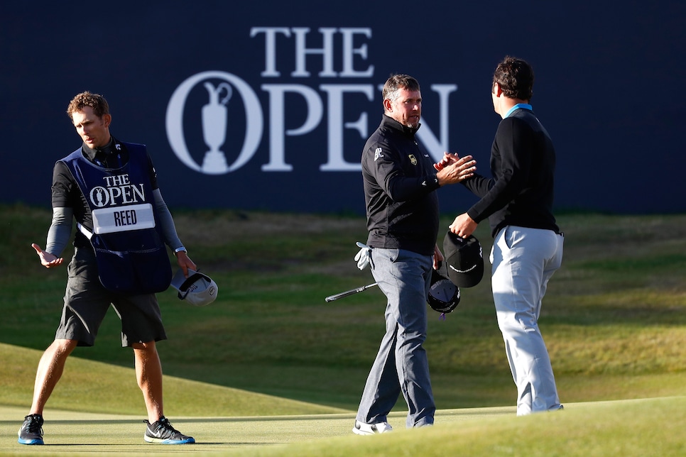 lee-westwood-jon-rahm-british-open-2017-thurs-hand-shake-18.jpg