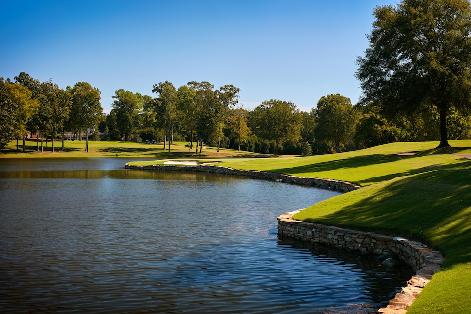 Quail-Hollow-Club-hole-17.jpg