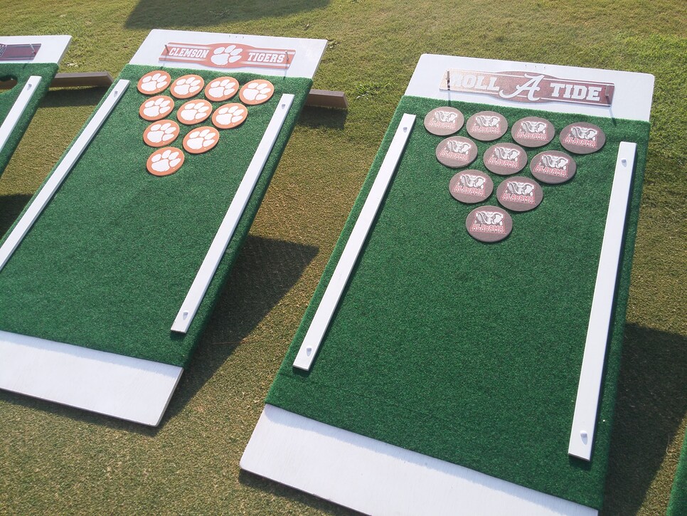 Tailgate Games: Cornhole, Beer Pong, Kanjam & more - Sports Illustrated