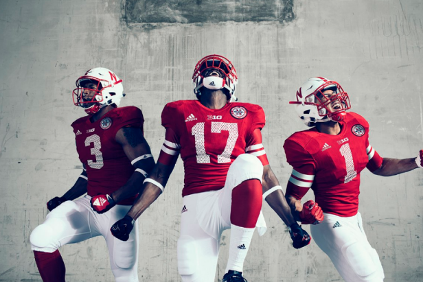 Washington State unveils new football uniforms for 2017