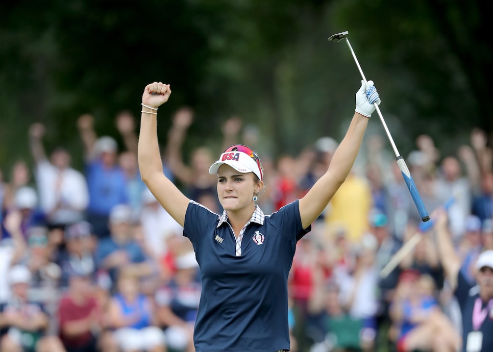 lexi-thompson-solheim-cup-2017-sunday-celebration-putter.jpg