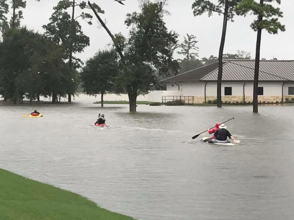 university-of-houston-golf-teams-kayaks.jpg