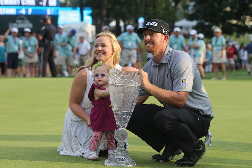 hunter-mahan-candi-mahan-zoe-barclays-2014-trophy.jpg