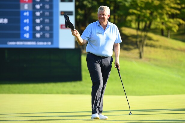 Colin Montgomerie Holes Everything On The Back Nine, Wins First Senior ...