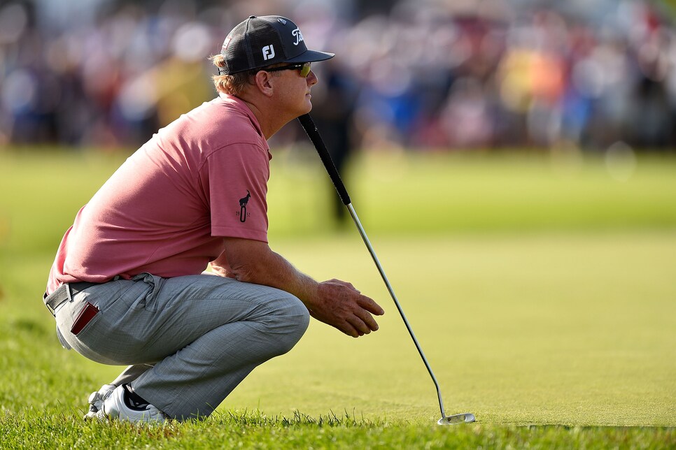 charley-hoffman-chin-on-putter.jpg