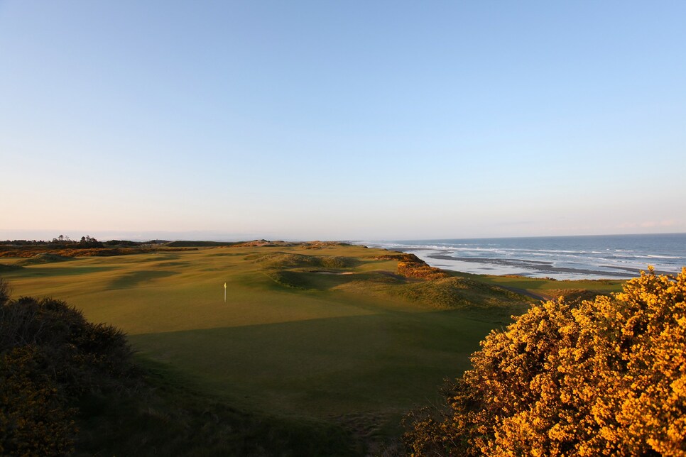 Pacific-Dunes-hole-12.jpg