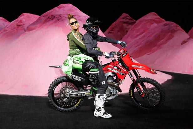 Rihanna’s motocross-themed NYFW collection is the most ridiculous ...