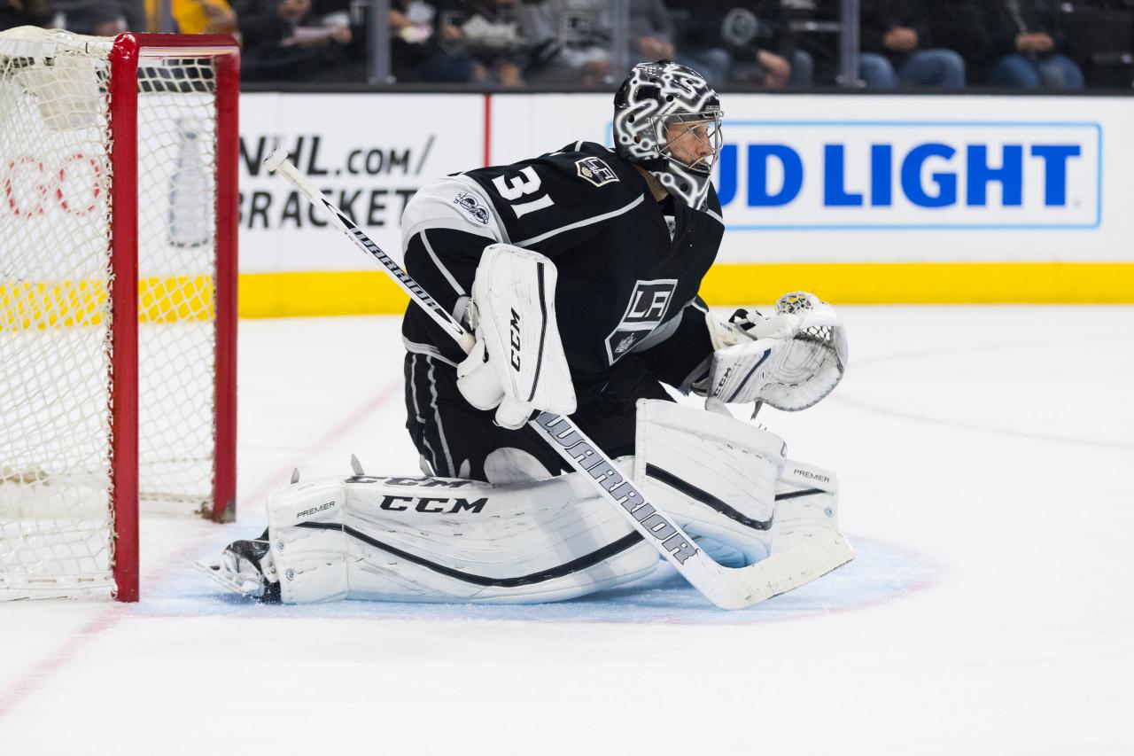 LA Kings: Should we be concerned about the team's goalie situation?