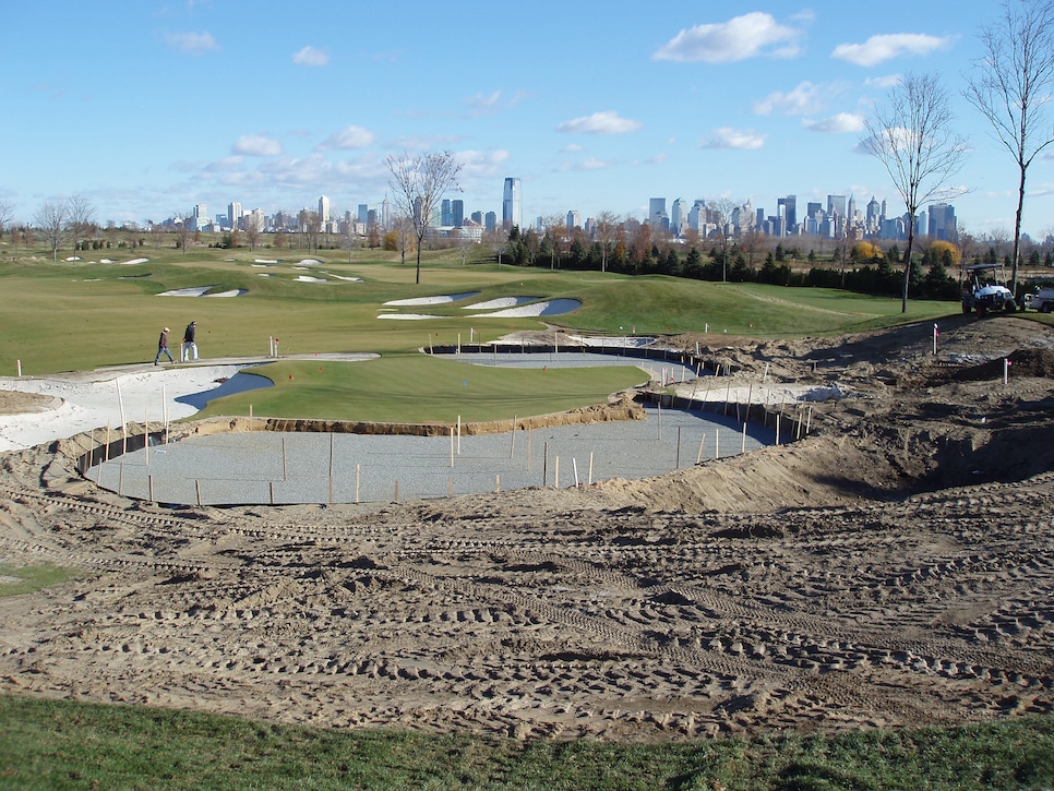 Liberty National eight green11-24-10.jpg