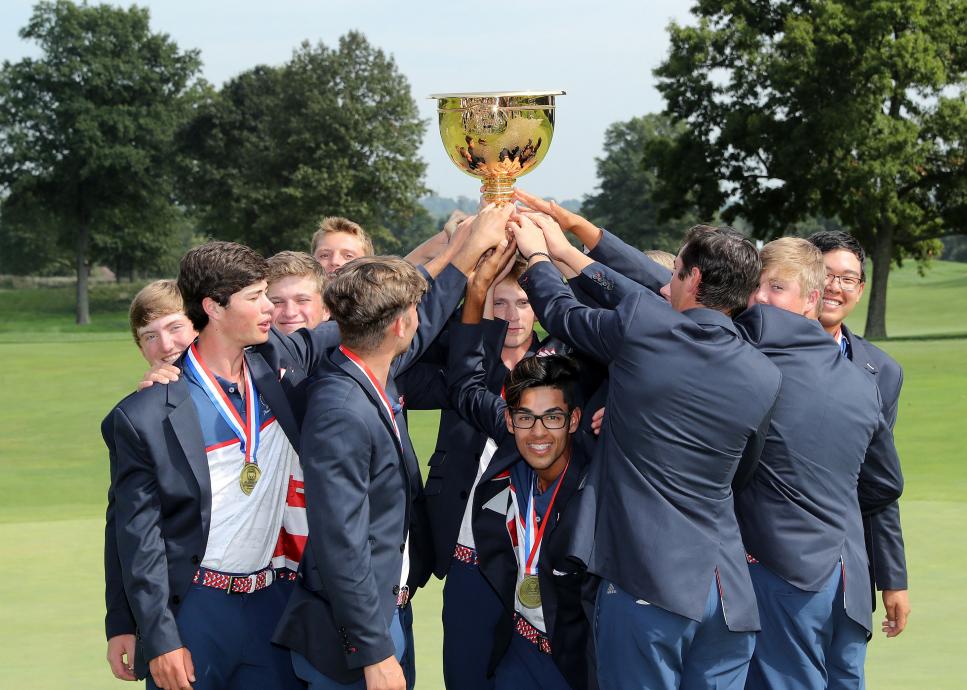 junior-presidents-cup-us-team-2017-with-trophy.jpg