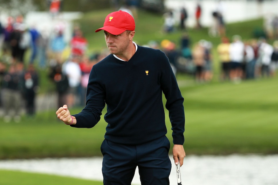 justin-thomas-presidents-cup-2017-saturday-morning-fist-pump.jpg