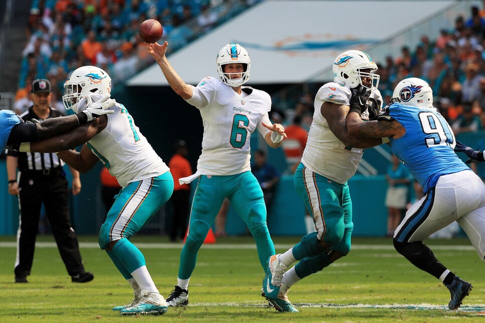 Jay Cutler having more fun after restarting career with Miami Dolphins