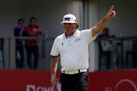 Pat Perez stays hot, posts 64 to open up four-shot lead at TPC Kuala Lumpur