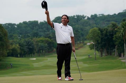 Pat Perez runs away with his third career PGA Tour victory at the CIMB Classic