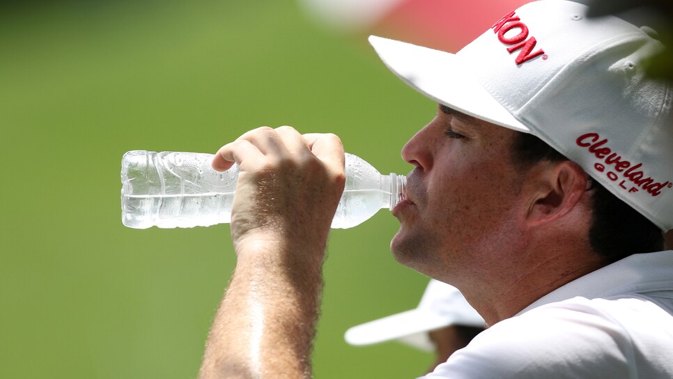 keegan-bradley-cimb-classic-2017-drinking-water.jpg