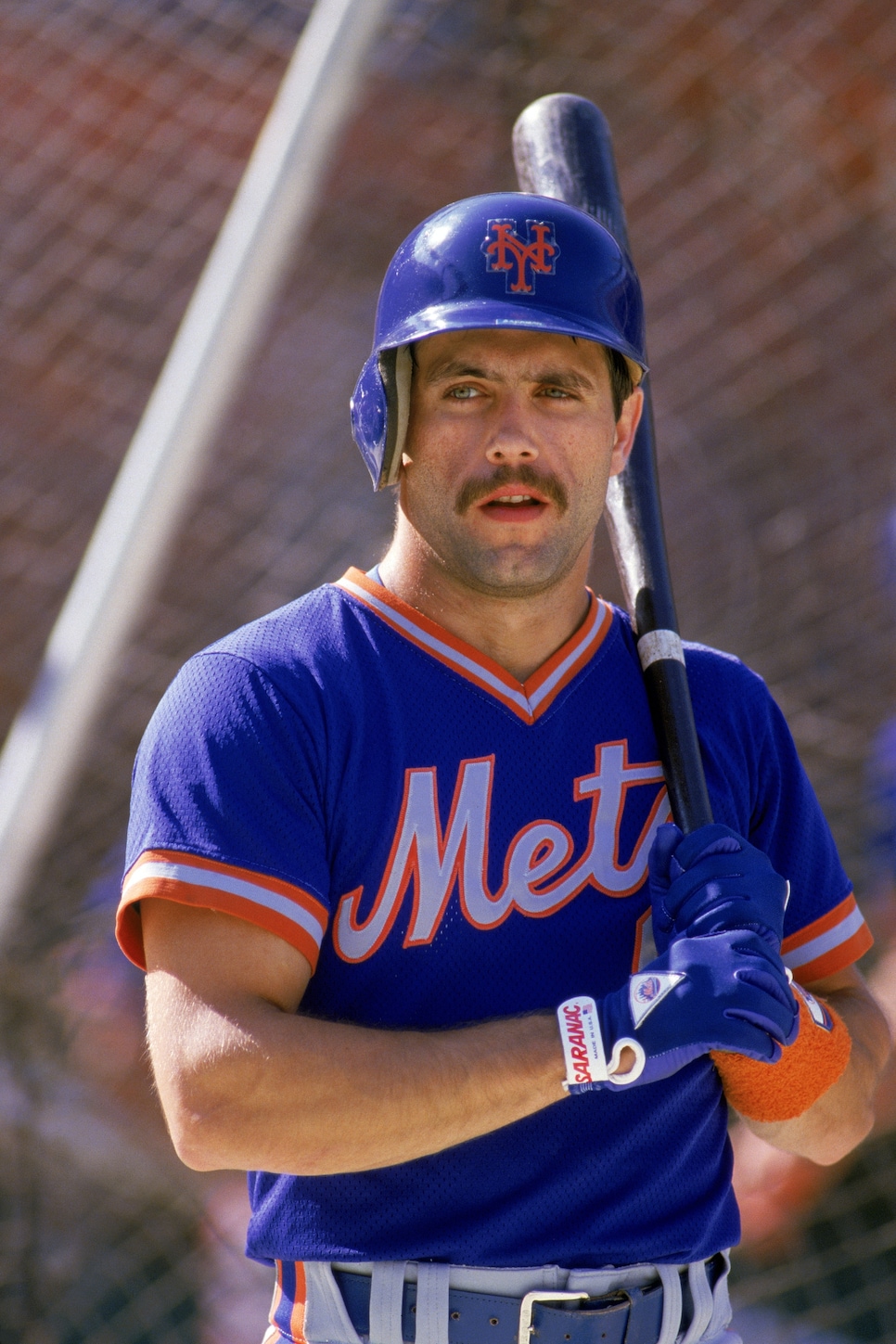 Remembering the greatest mustache team in sports: The '86 Mets, This is  the Loop