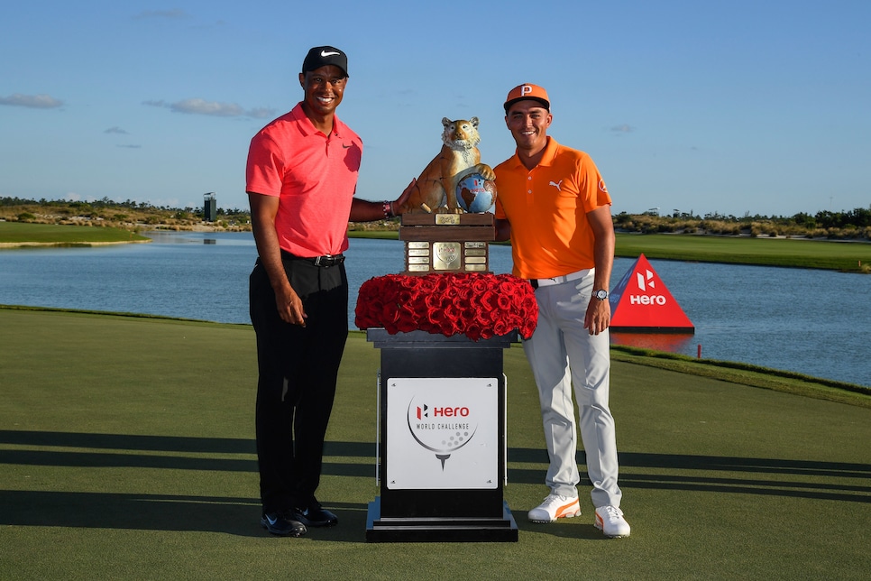 tiger-woods-rickie-fowler-2017-hero-world-challenge-trophy-shot.jpg