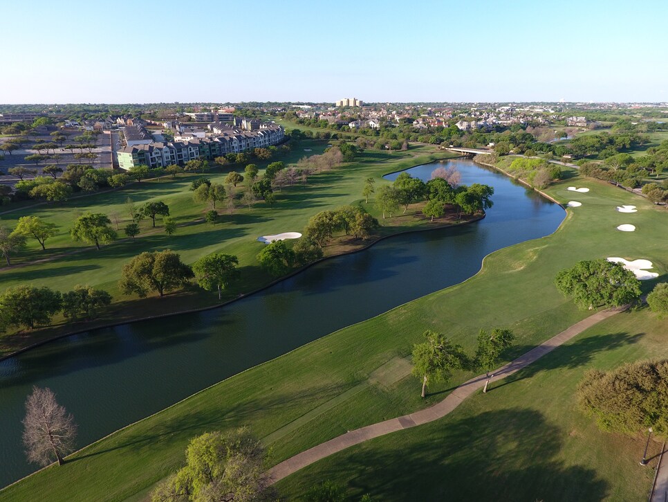 Canal-running-between-10-11-holes-TPC-Four-Seasons.jpg