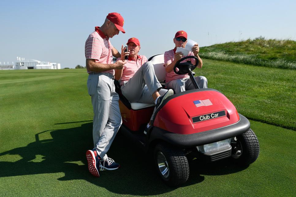 noty-presidents-cup-us-captains-golf-cart.jpg