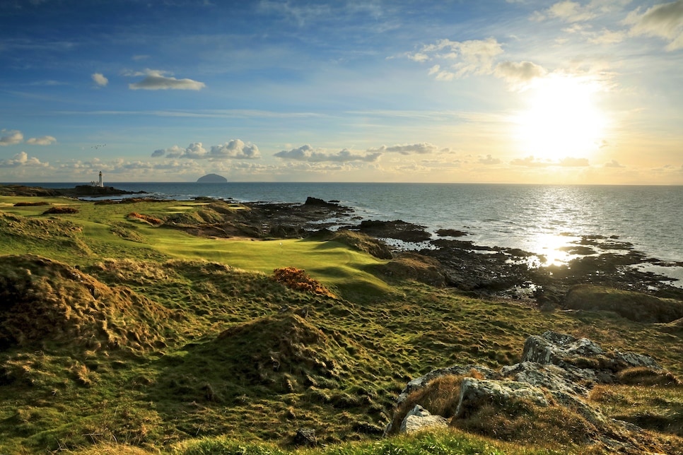 Trump-Turnberry-Ailsa-11th-hole.jpg