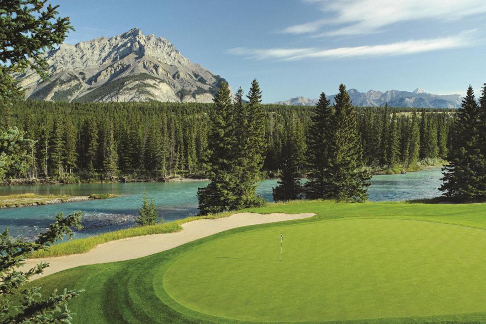 Banff-Springs-Golf-Course-Alberta-Canada.jpg